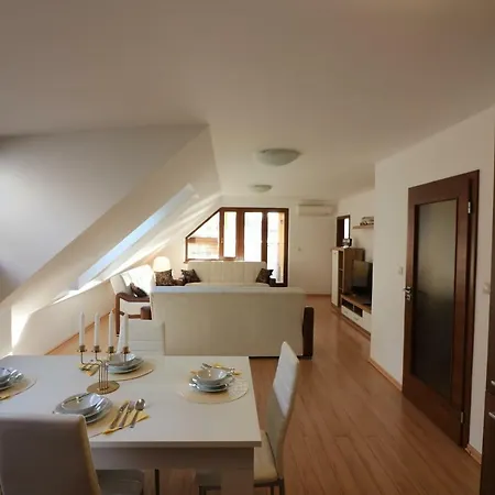 Old Town Loft Apartamento *
